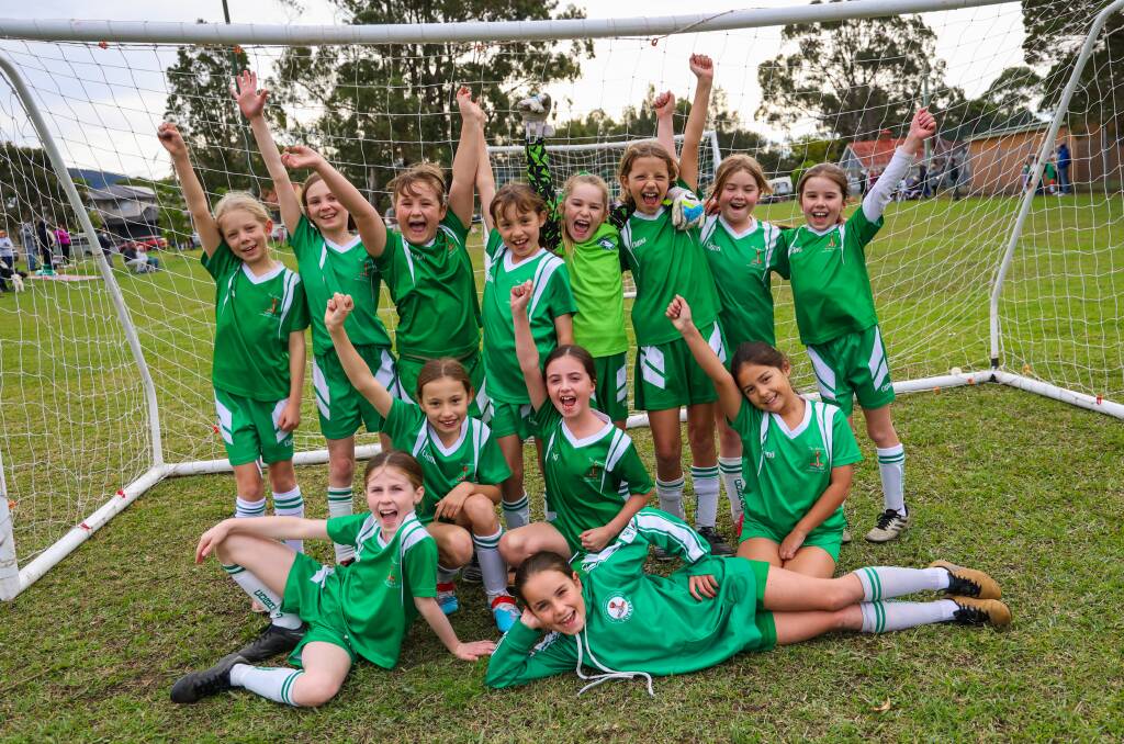 Russell Vale's U-10 pink side were all smiles on Sunday. Picture by Wesley Lonergan