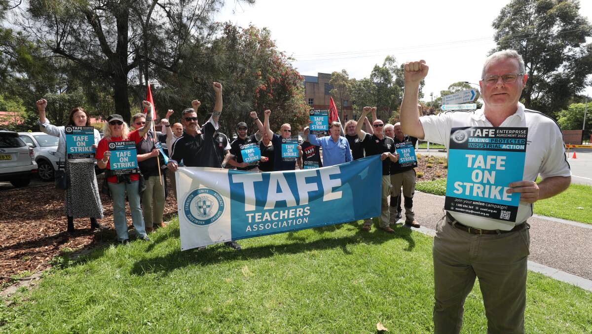 NSW Teachers Federation Organiser for South Coast Robert Long during industrial action at Wollongong TAFE. picture by Robert Peet