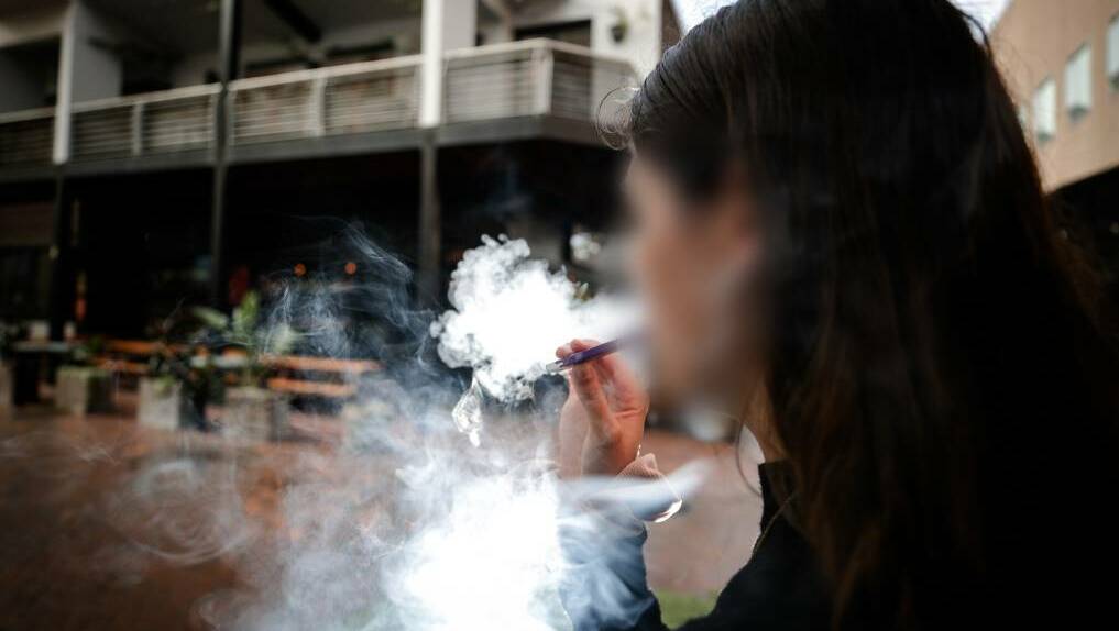 Vaping is an "epidemic" in Illawarra schools, study suggests. Photo by Adam McLean