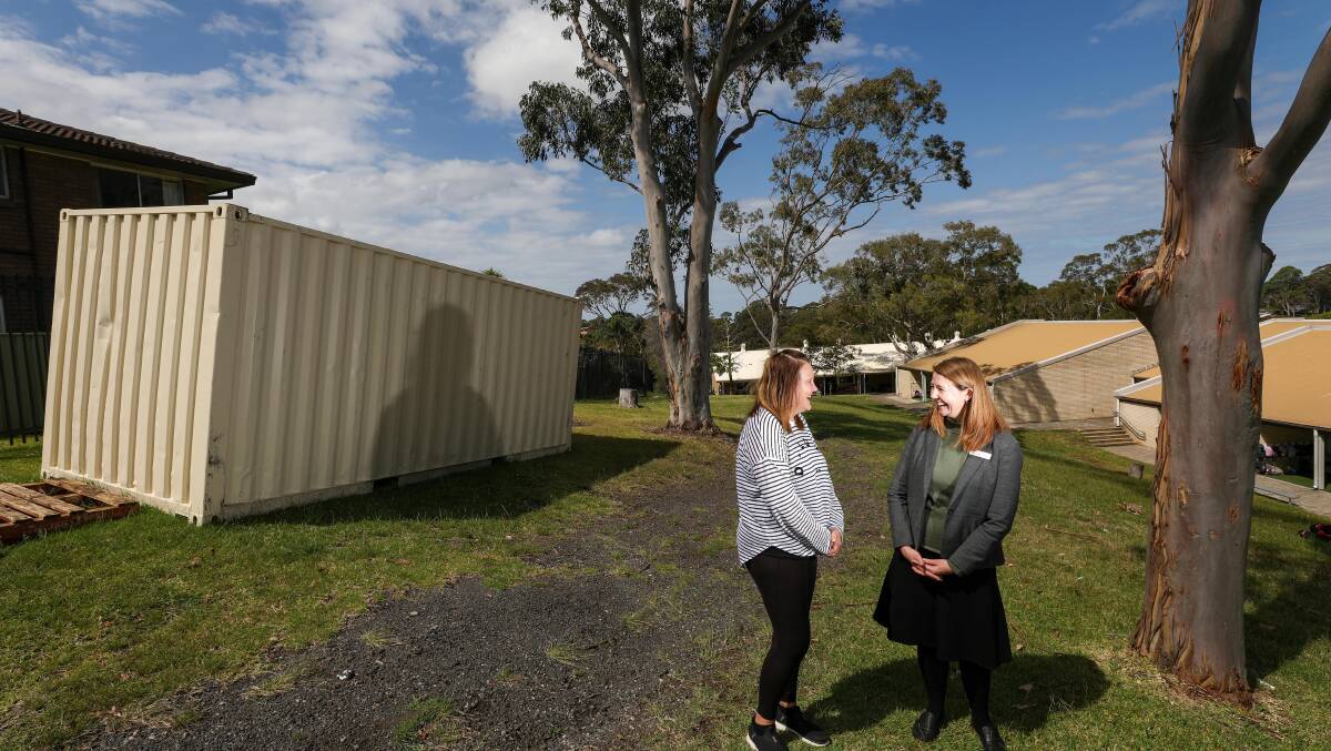Nareena Hills Public School P&C President Angela Howes and school Principal Colleen Crossingham stand next to the new shipping container at their school. Picture by Adam McLean