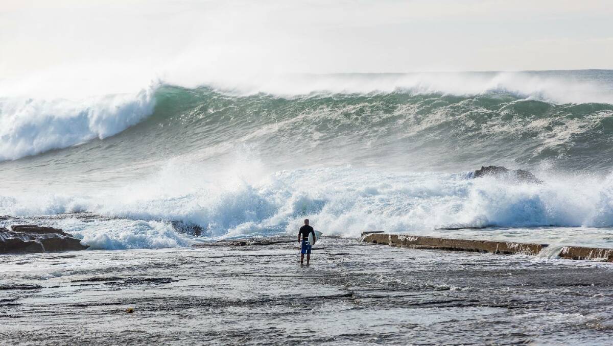 Big Swell at Werri Beach, Large swell brought good waves to…