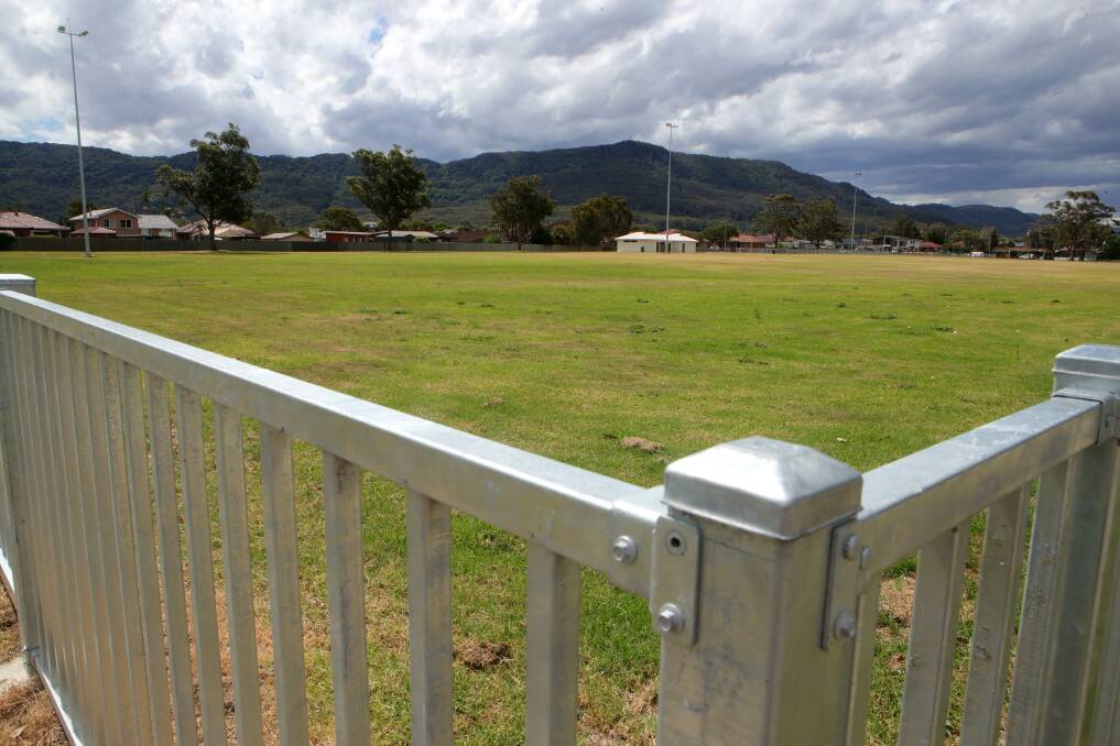 The new fence installed around Guest Park at Balgownie to stop vehicles tearing up the grass. Picture by Sylvia Liber