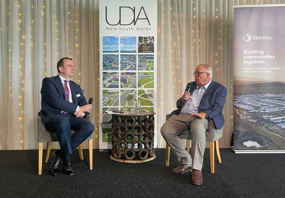 NSW Building Commissioner David Chandler (right) at a UDIA NSW lunch in Wollongong with the UDIA acting CEO Gavin Melvin.