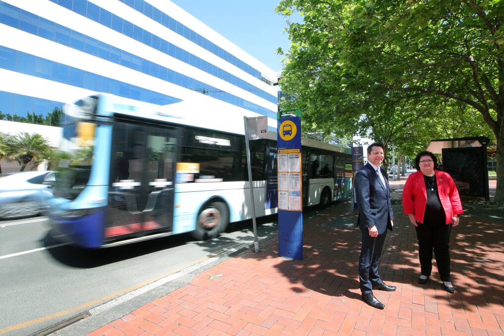Gas: Wollongong MP Paul Scully and city councillor Tania Brown want to see the Gong Shuttle buses powered by hydrogen. Picture: Sylvia Liber
