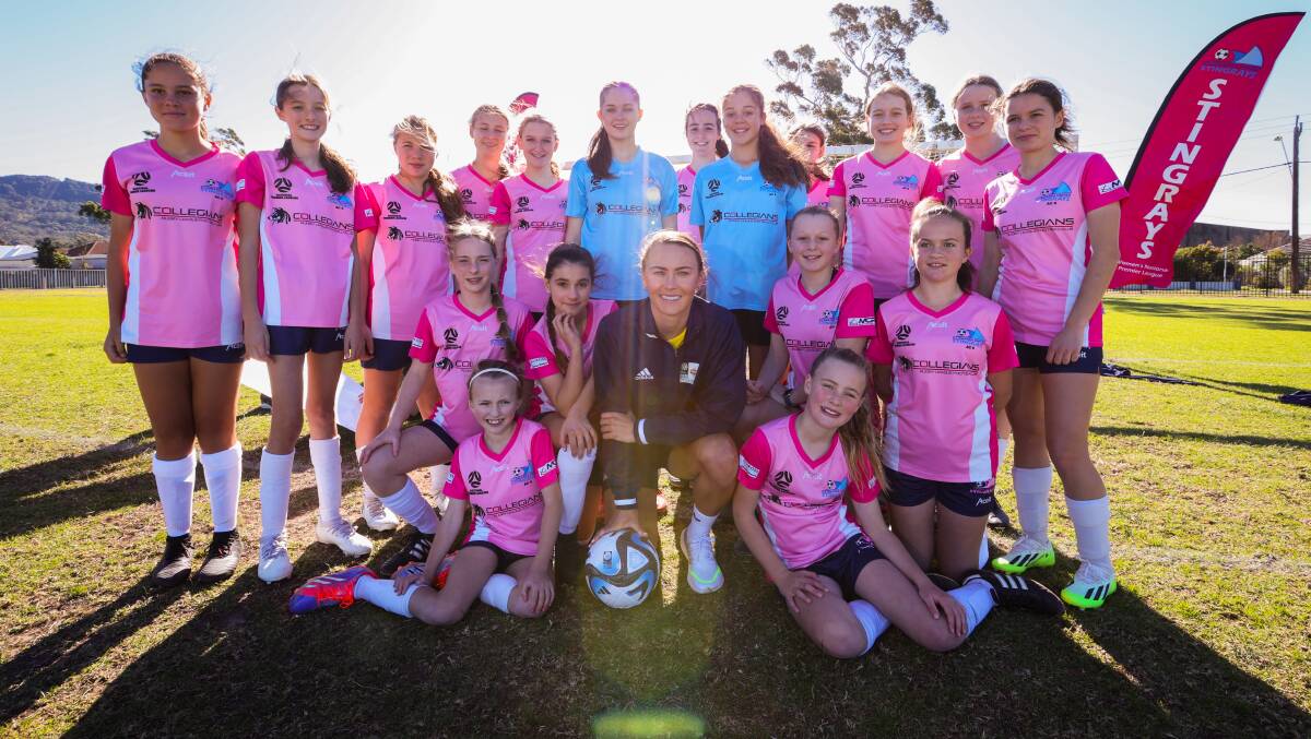 Matildas star Caitlin Foord returned to Wollongong on Saturday to pay a surprise visit to Illawarra Stingrays juniors at Guest Park. Picture by Wesley Lonergan