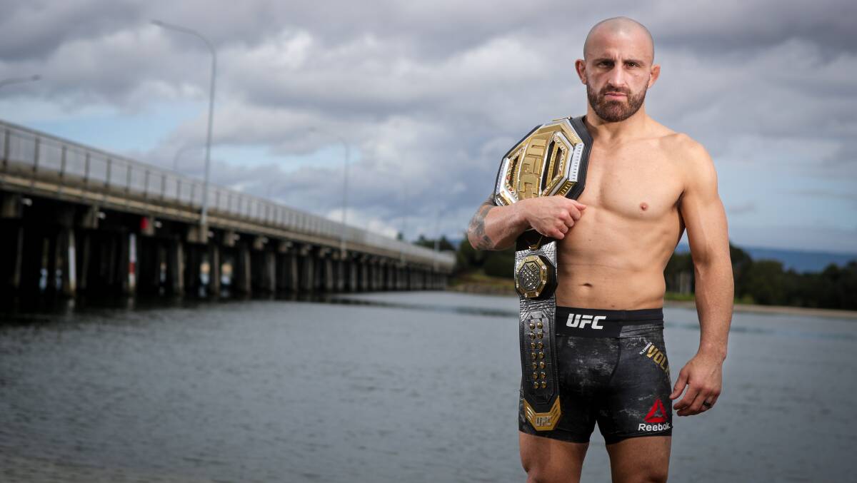 Alex Volkanovski, pictured here outside his beloved Windang in 2022, will look to defend his featherweight strap at UFC 298 next February. Picture by Adam McLean