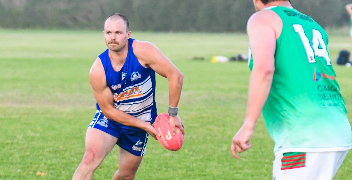 Luke Tonegato - pictured here playing for Thirroul Butchers - will play an integral part for the Devils' mixed one team at the NSW Touch Country Championships. Picture - Wollongong Touch
