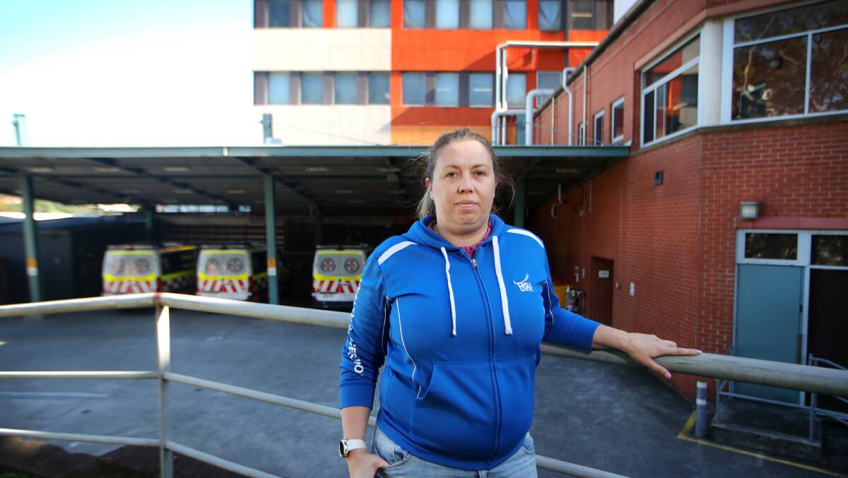 Wollongong resident and Health Services Union (HSU) delegate Tess Oxley outside Wollongong Hospitla in 2022. File picture