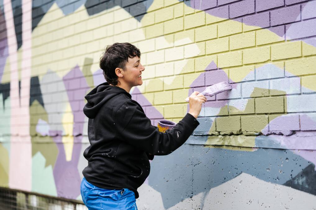 Artist Helen Proctor is one of four artists to brighten up parts of Shellharbour this month during a new mural festival. Picture by Damian Milan.
