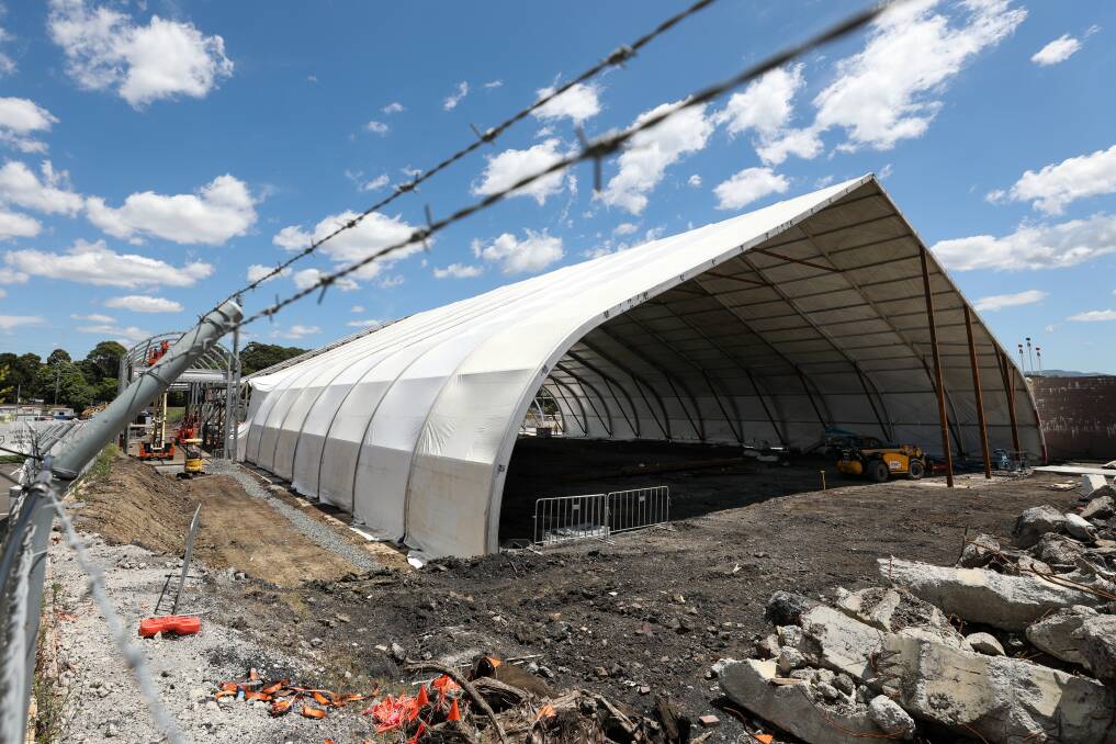 Jemena undertook site remediation at 120-122 Smith Street, installing large tents to protect residents from noise, odour and dust Picture: Adam McLean.