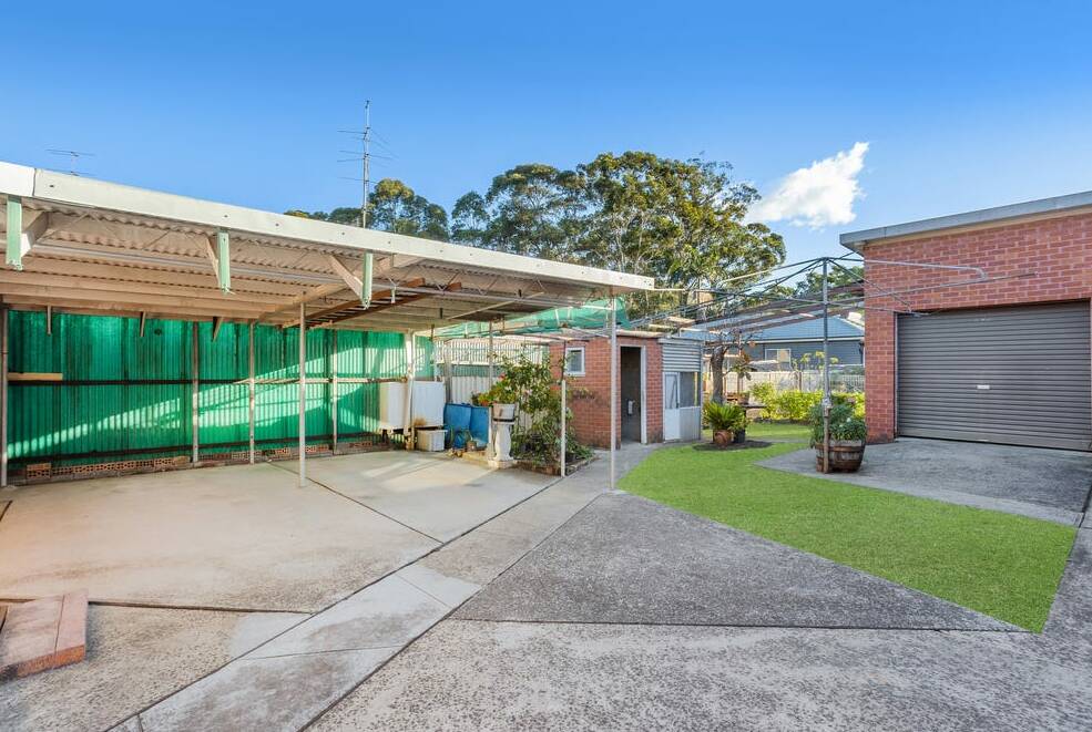 The home sold for $1,230,000 under the hammer. The guide was $950,000 to $1,030,000. 