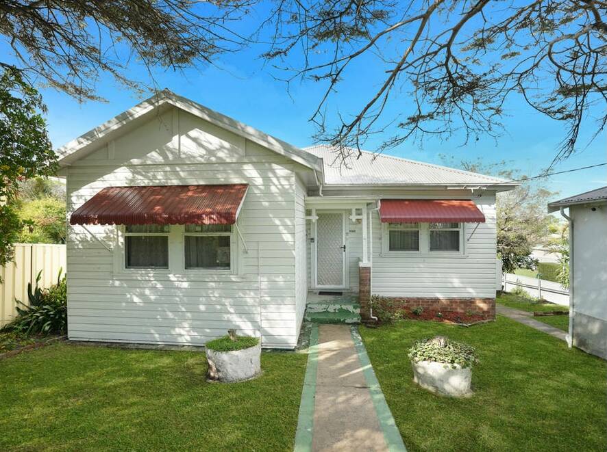 4 Hixson Street, Port Kembla was passed in at auction, but sold moments later. 