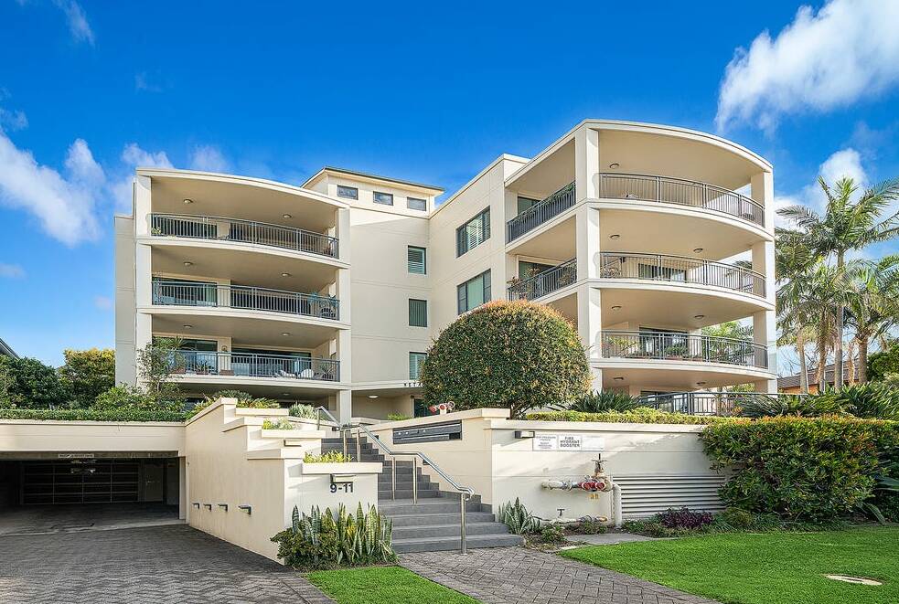 3/9 Bode Avenue, North Wollongong sold under the hammer. It sold for $1,200,000.