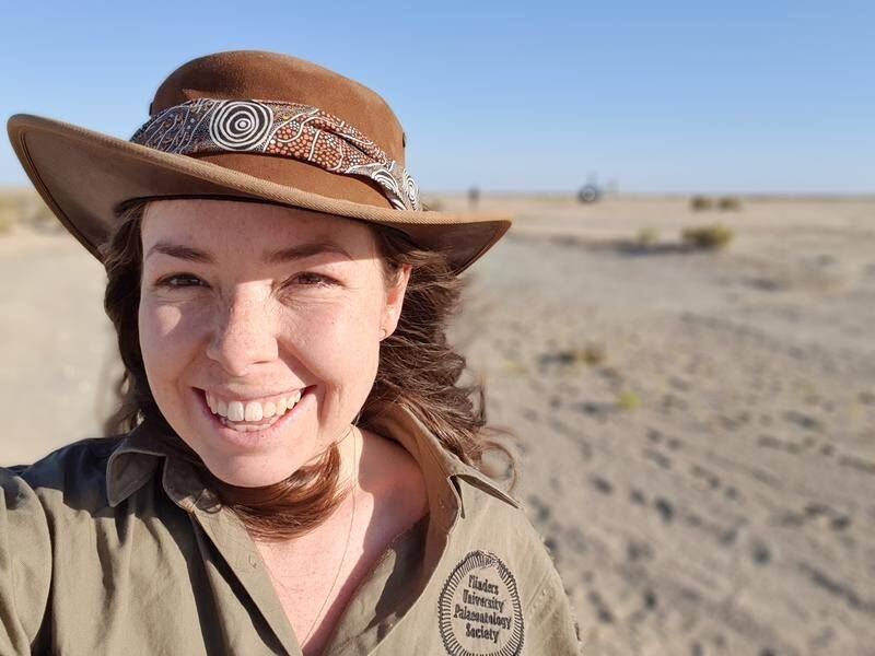 With Australia's palaeontology ranks dominated by men things need to change, says Phoebe McInerney. (HANDOUT/PHOEBE MCINERNEY)