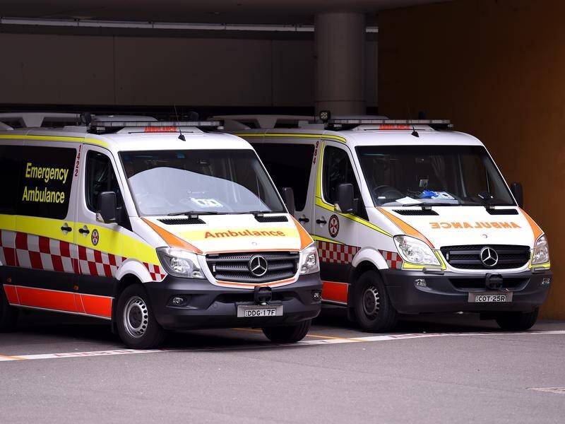 An audit report backs long-held concerns over issues with regional ambulances on non-urgent trips. (Paul Miller/AAP PHOTOS)