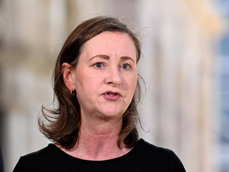 Queensland Health Minister Yvette D'Ath is asking commuters to still wear masks when appropriate. (Darren England/AAP PHOTOS)