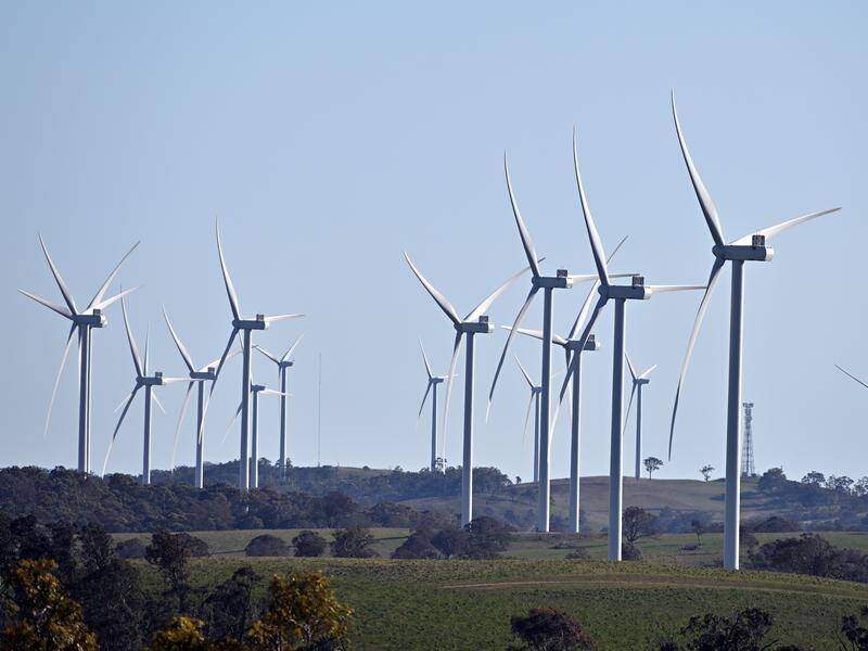 Australia is being urged to invest in more renewable energy sources such as wind farms. (Mick Tsikas/AAP PHOTOS)