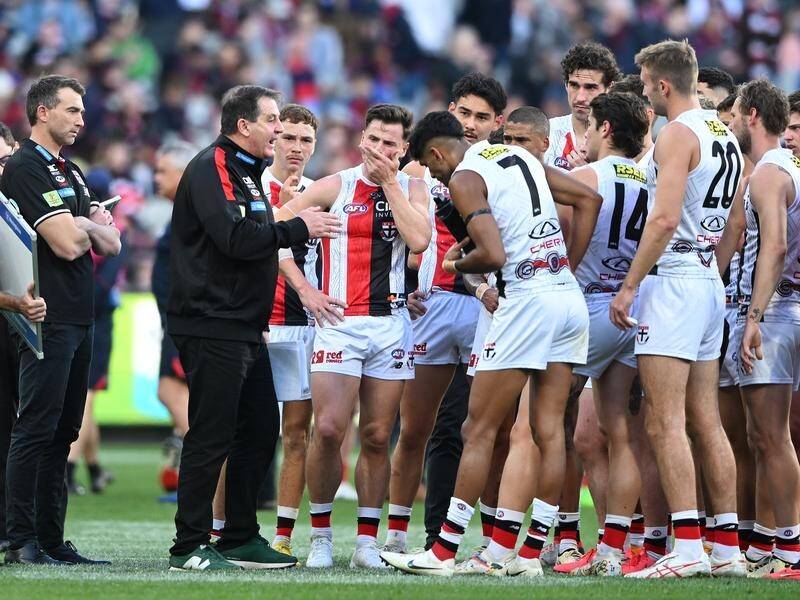 Ross Lyon addresses his St Kilda players at quarter-time of Sunday's heavy MCG loss to Melbourne. (James Ross/AAP PHOTOS)