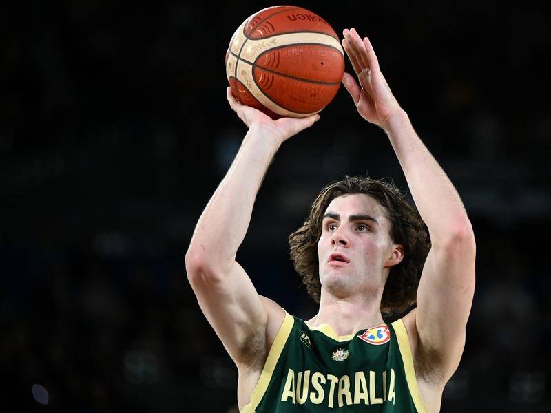 New Bull Josh Giddey says the atmosphere is 'awesome' as the Boomers prepare for the Olympics. (Joel Carrett/AAP PHOTOS)