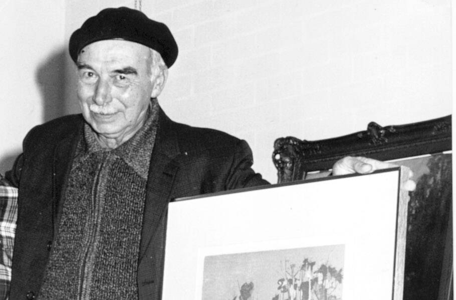 Bob Sredersas, who donated a collection of artworks to Wollongong City Gallery before his death, has been confirmed as a Nazi collaborator.