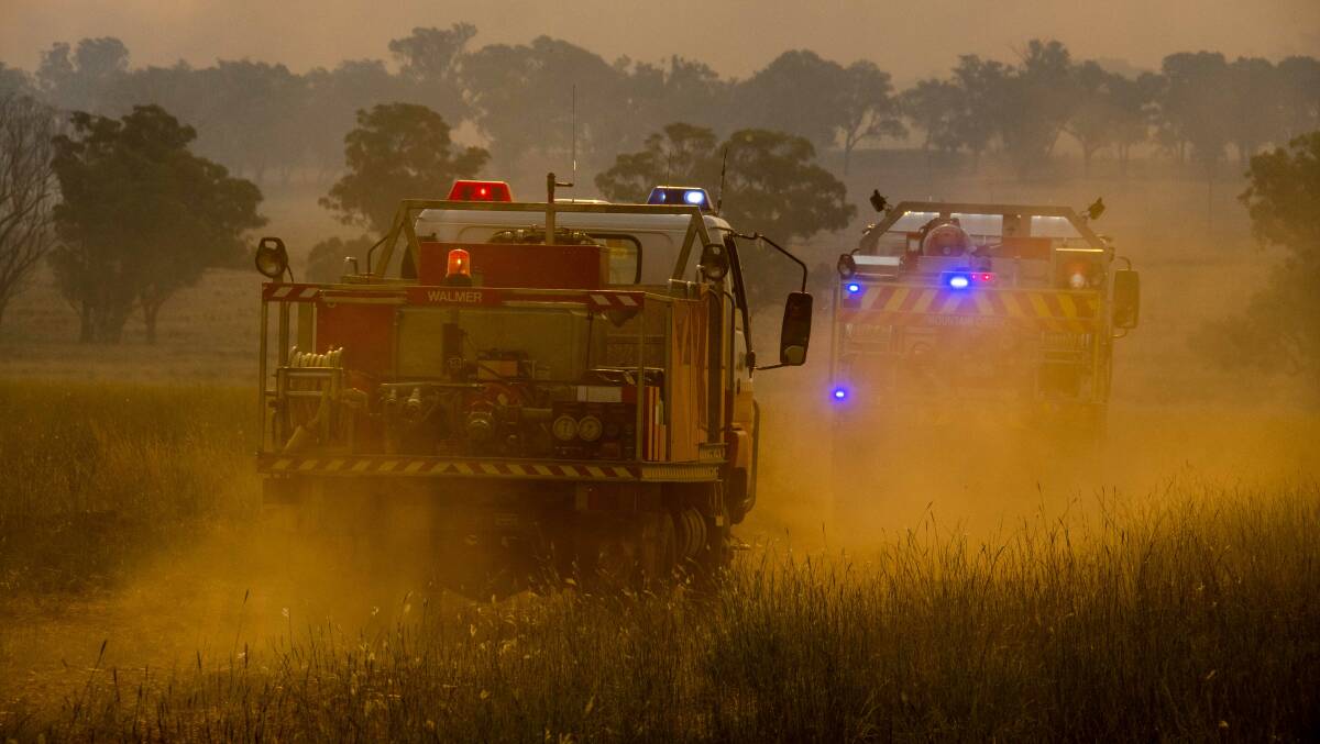 Volunteer firefighters from across the Illawarra are part of a strike force being sent to help communities in the NSW Central West as they battle out-of-control fires. Pictures by Belinda Soole